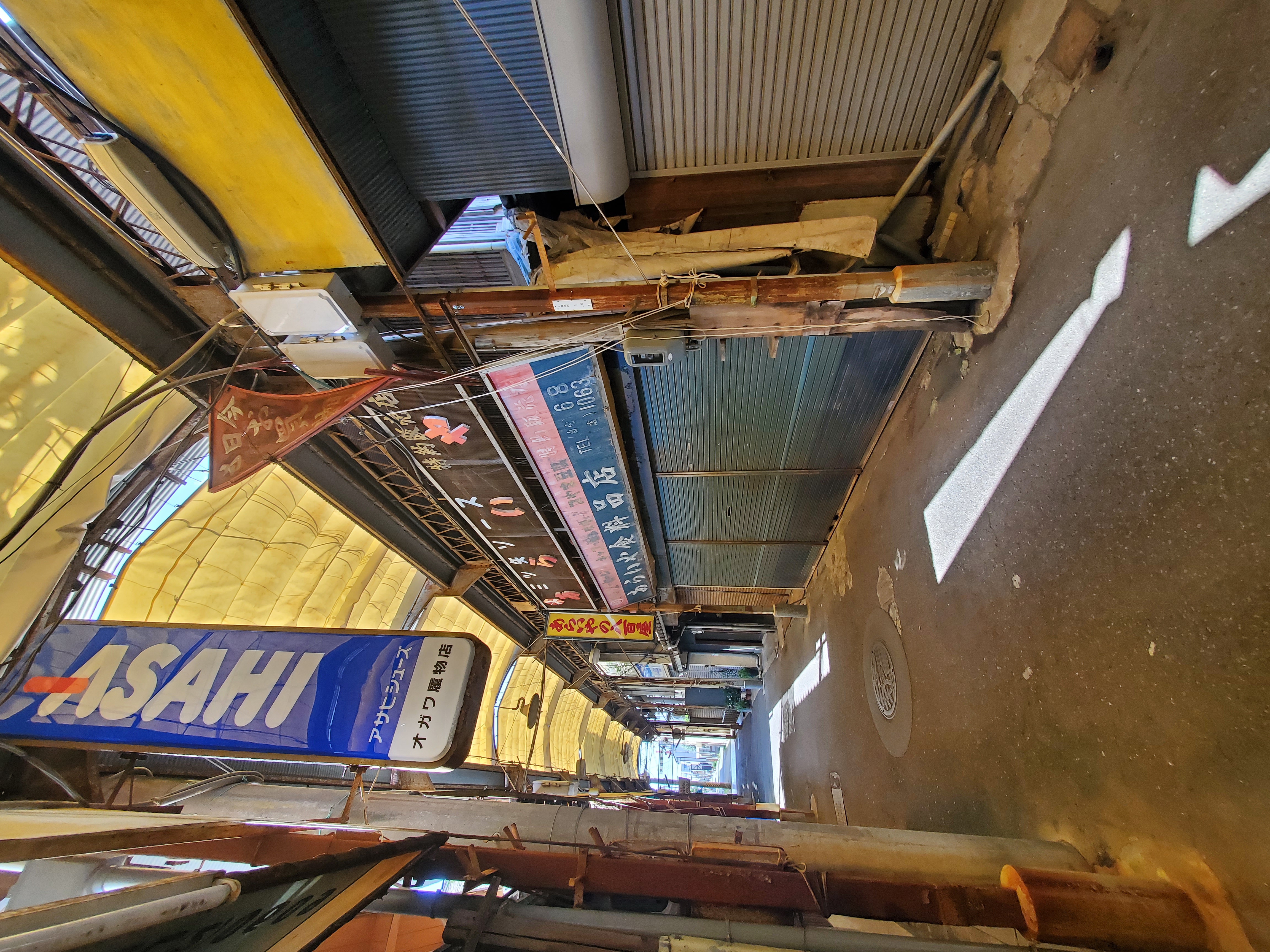 兵庫県高砂市 レトロ界隈で有名な「高砂銀座商店街」の写真 5