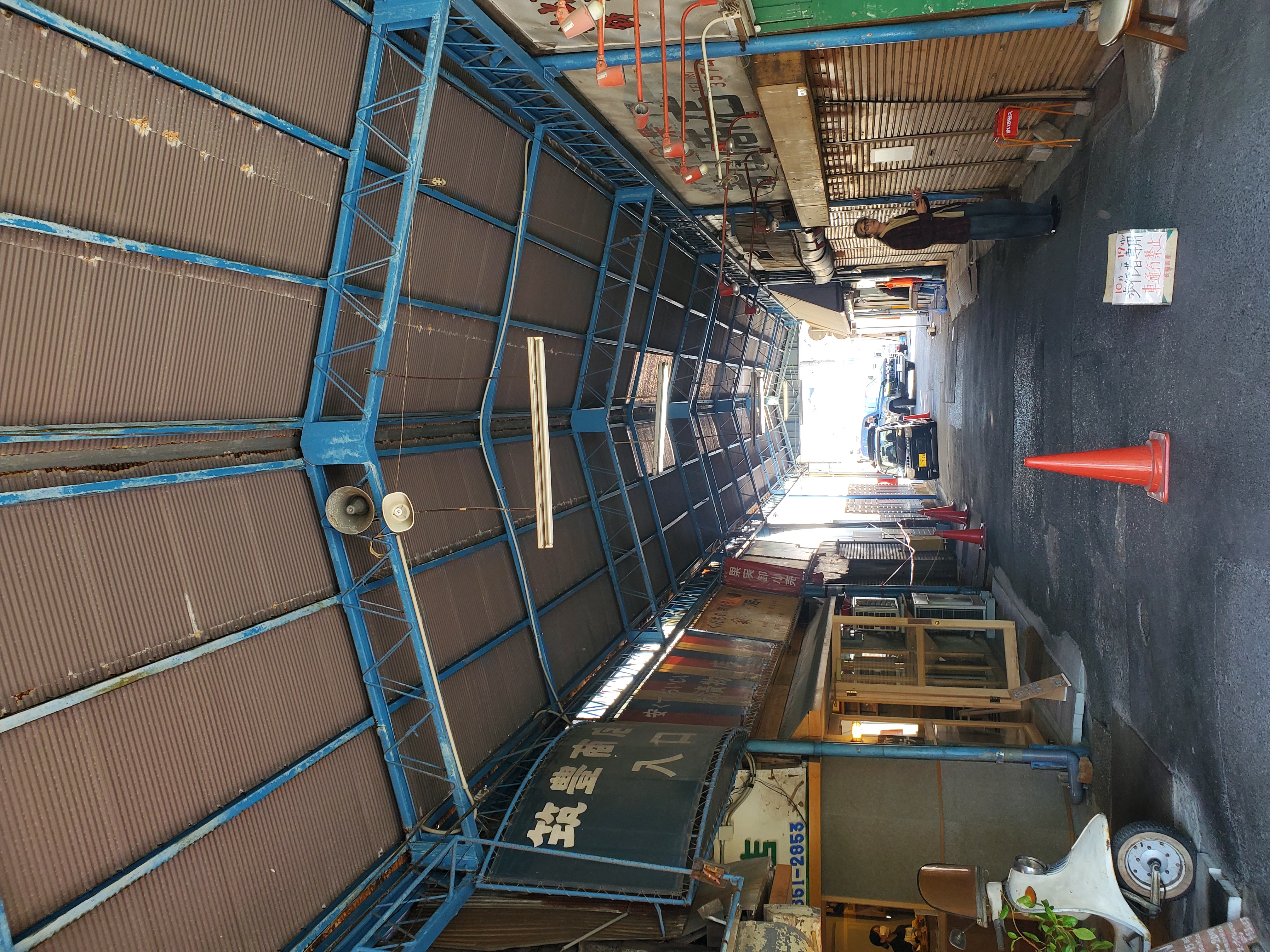 北九州最古の木造レトロ市場「筑豊商店街」の写真 7